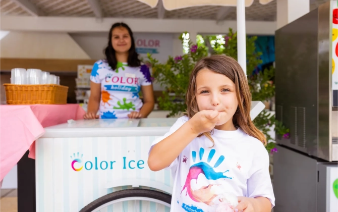 Color Alexandra Plaza Family Hotel