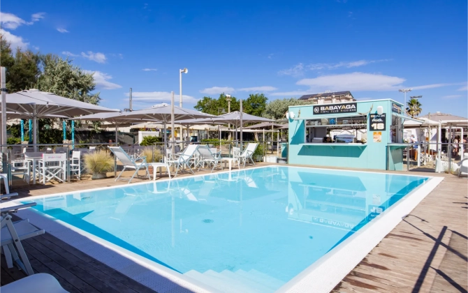 Color Alexandra Plaza Family Hotel