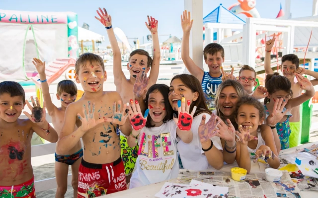 Color King Marte Village