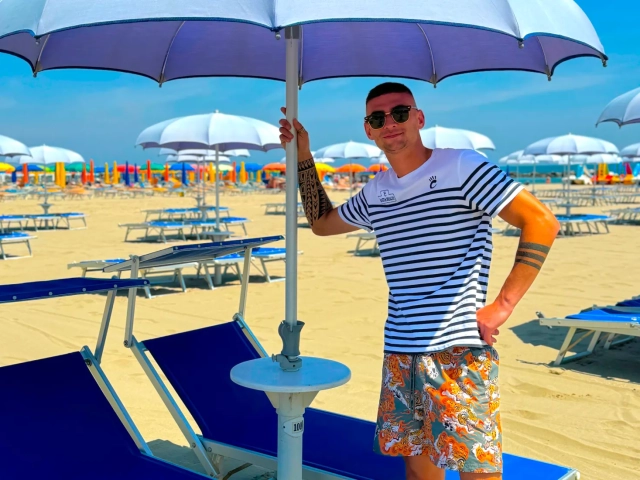 Color King Marte Village