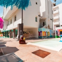 Color Metropolitan Family Hotel