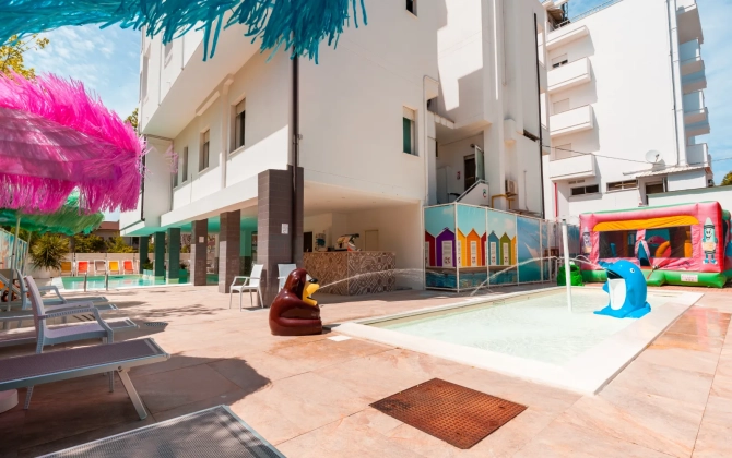 Color Metropolitan Family Hotel
