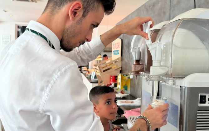 Color Mokambo Shore Hotel