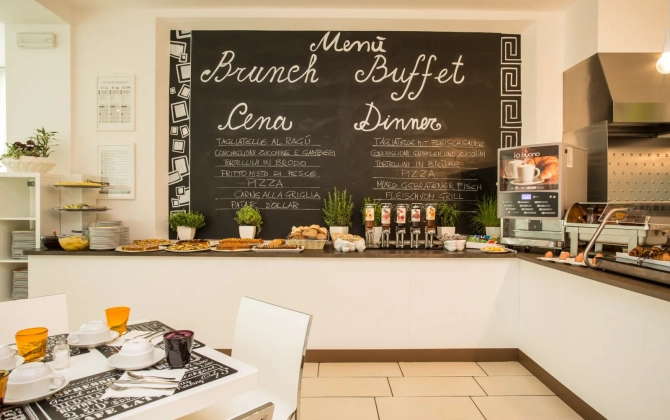 Color Mokambo Shore Hotel