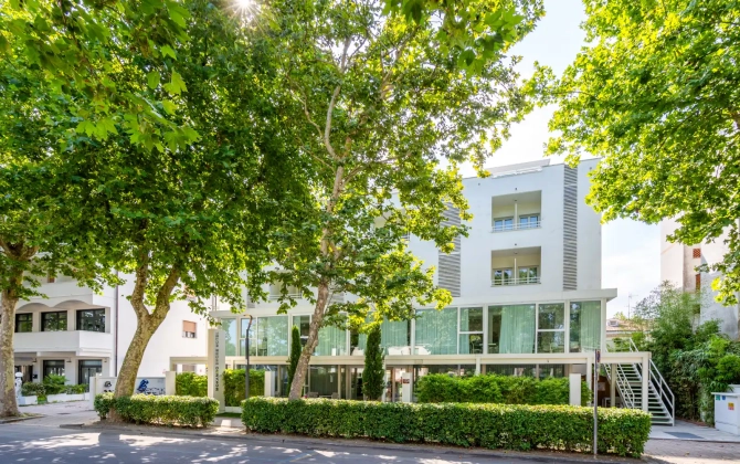 Color Mokambo Shore Hotel