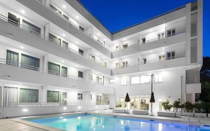 Color Mokambo Shore Hotel