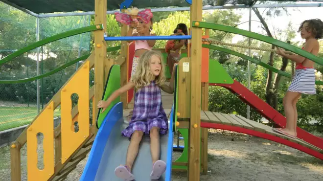 Family Giugno: 1° Bimbo Gratis + Spiaggia Inclusa!