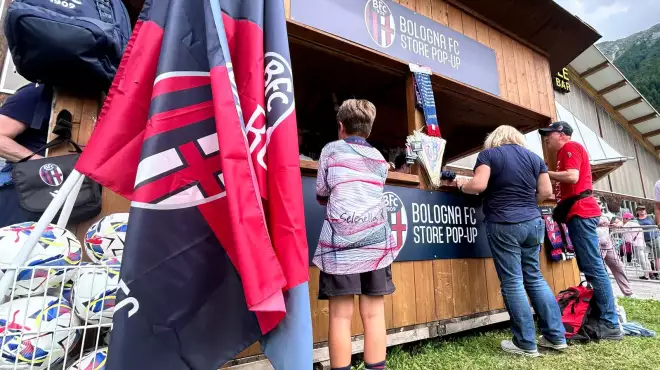 Settimana del calcio con il Bologna FC 1909 - Avventura in famiglia e sport di alto livello
