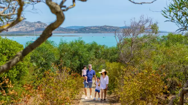 Transfer + bevande + spiaggia: a 1km dalla Pelosa