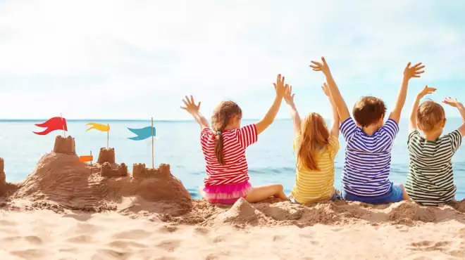 A Giugno abbiamo pensato a una SUPER PROMO, per te e per chi sogna già il mare! 🕶👙🏖 🍉🍹