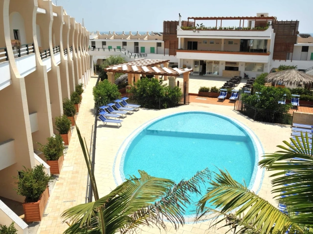 Cala Saracena Resort