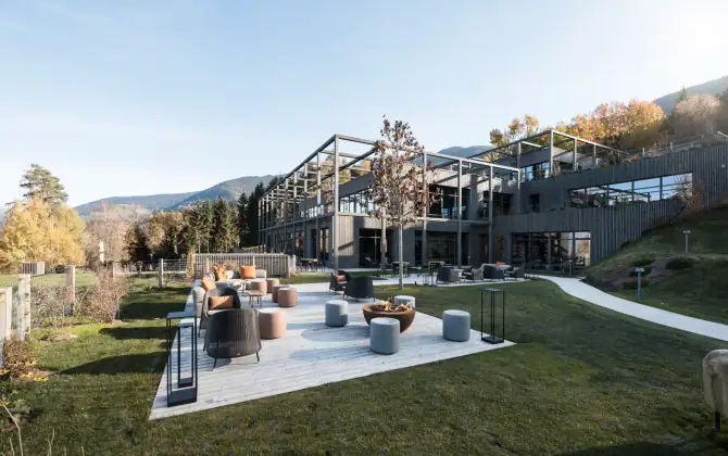 AKI Family Resort PLOSE