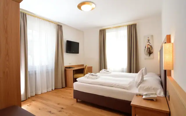 Adjoining Family Comfort Room