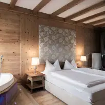 Post Alpina Family Mountain Chalet