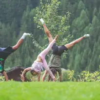 linara mountain family stay