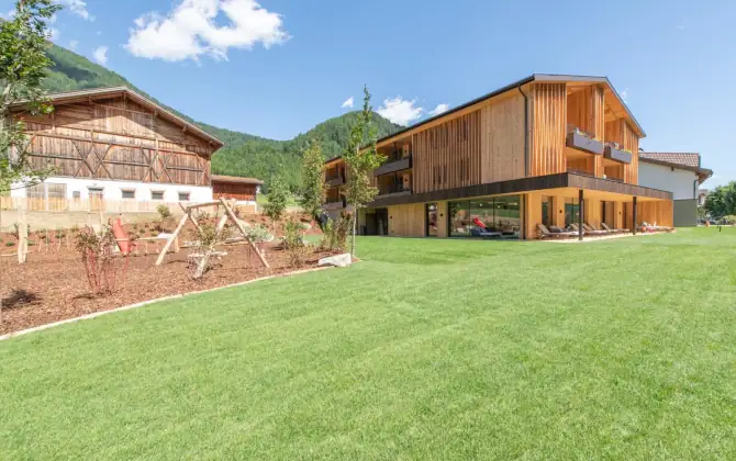 linara mountain family stay