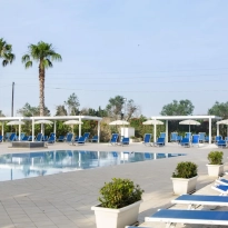 Color Dolmen Family Village