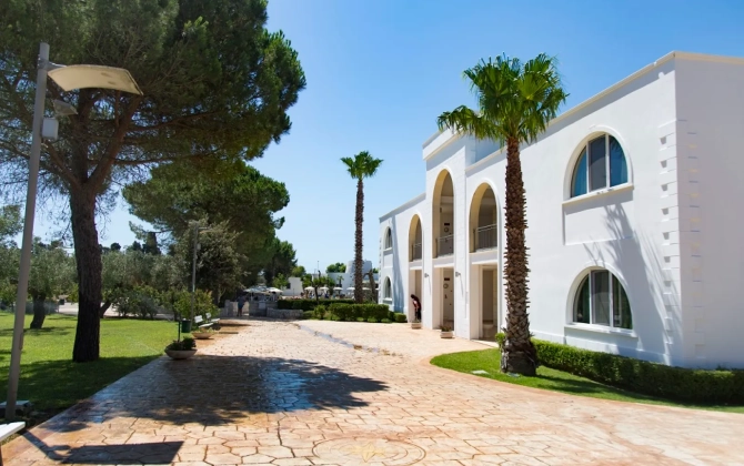 Color Dolmen Family Village