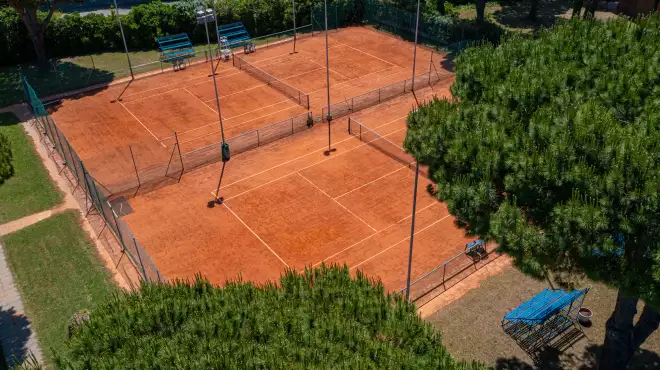 Tennis Academy per famiglie: sport, crescita e divertimento insieme!