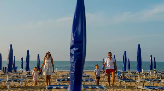 The earlier you book, the bigger the discount on your holiday