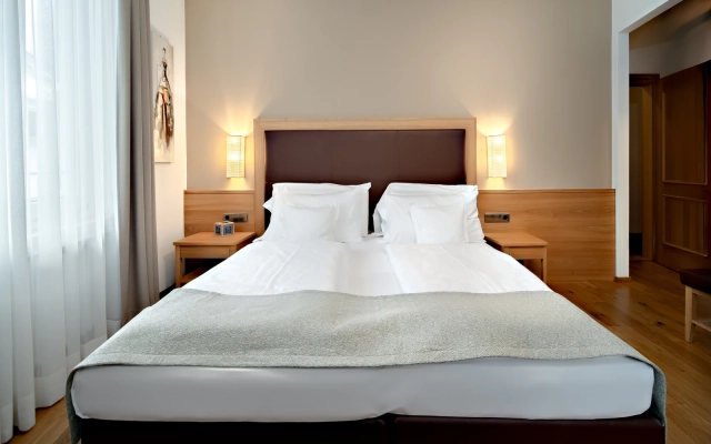 Adjoining Family Comfort Room