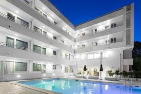 Prenota prima, risparmia di più: -10%