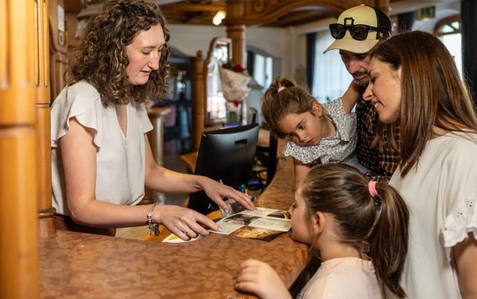 Family Hotel La Perla