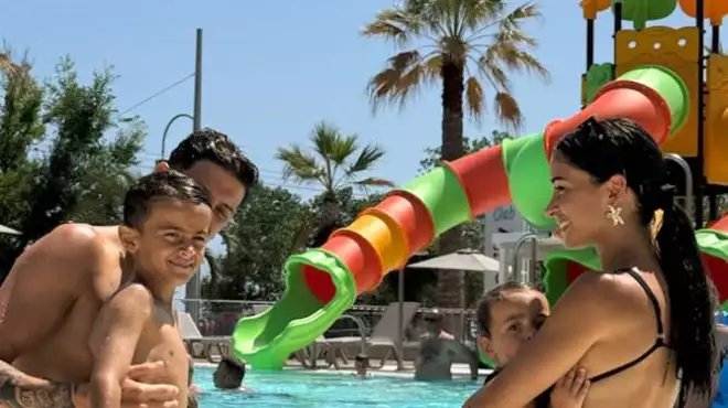 Regalati una vacanza senza pensieri: 2 ragazzi fino a 18 anni soggiornano gratis 😉